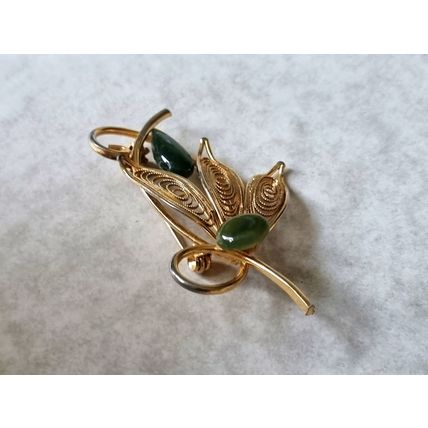 Vintage Jade Brooch, Gold Tone Filigree Leaf, Botanical Jewellery Gift