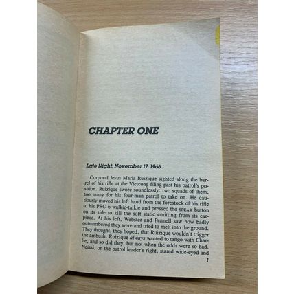 1988 DAVID SHERMAN A ROCK & A HARD PLACE VIETNAM FICTION USA PAPERBACK BOOK (P2)