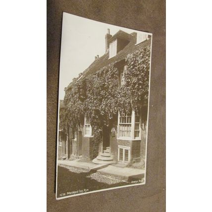 1920 Avery's Postcard - Mermaid Inn, Rye - East Sussex