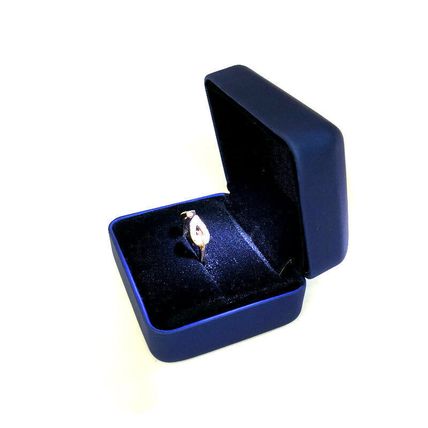 Luxury Ring Box LED lighted Engagement Case Wedding Gift Pendant Jewelry