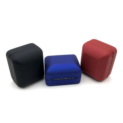Luxury Ring Box LED lighted Engagement Case Wedding Gift Pendant Jewelry