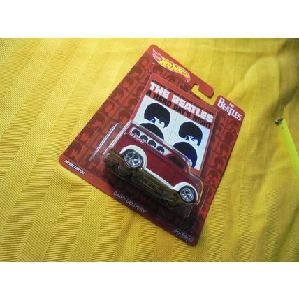 THE BEATLES Hard Day's Night HOT WHEELS!! Mint! 2016! $25.00 Shipped!