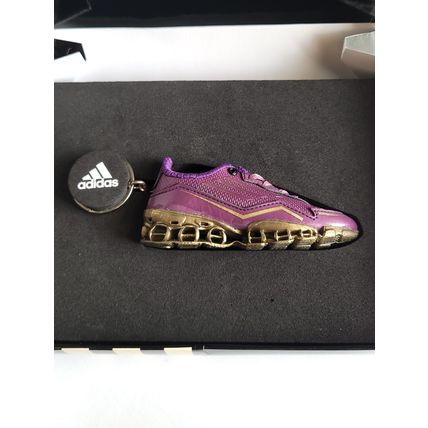 Adidas x TAKAHIRO Sneaker Keychain 4" -2012 Giveaway Prize Unused NFS From Japan