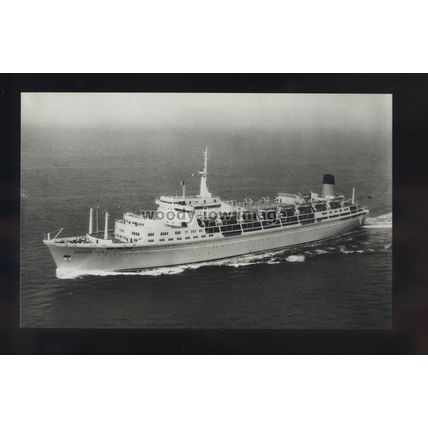 LS1953 - Shaw Savill Liner - Northern Star - postcard