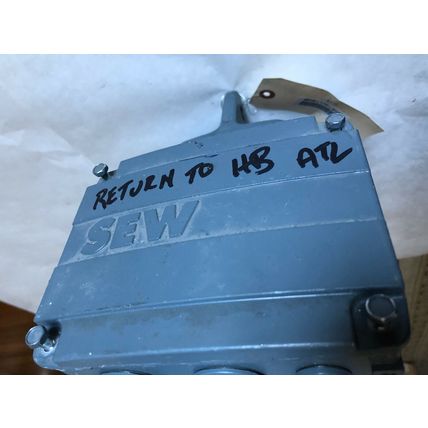 NEW SEW EURODRIVE FA47 DRS71S4BE05 AC GEARMOTOR. INVERTER DUTY,SJ