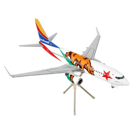 Boeing 737-700 Commercial Aircraft "Southwest Airlines - California One" Cali...