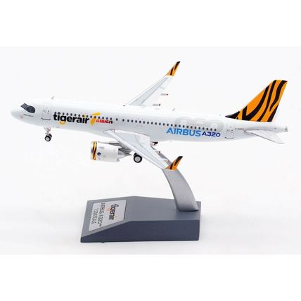 TIGERAIR TAIWAN A320-271N REG: B-50021 WITH STAND - AVIATION 200 AV2063 1/200