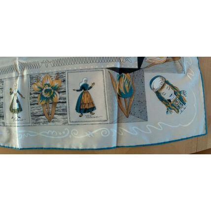 Vintage 1970's Headscarf