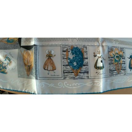 Vintage 1970's Headscarf