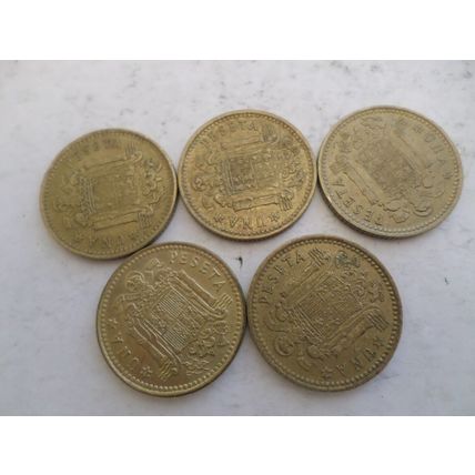Spain - 10 differently dated - 1 peseta coins - date run 1971 / 1980