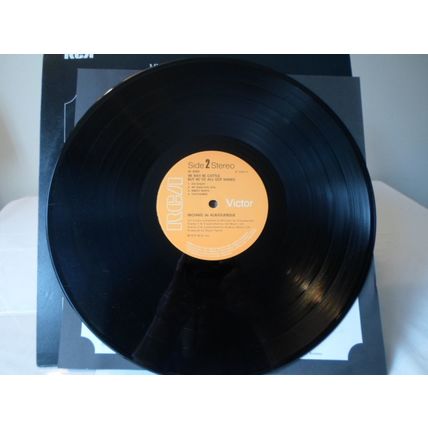 LP. 1973. MICHAEL de ALBUQUERQUE.WE MAY BE CATTLE BUT WE'VE ALL GOT NAMES.NMINT