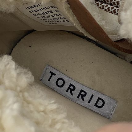 Torrid Shearling Winter Boots 9WW Wide Wide Brown Lace Ankle Wrap Chunky Sole