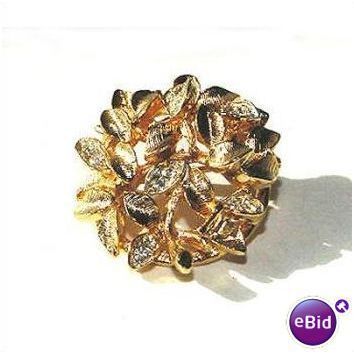 Beautiful Rhinestone-Accented Wreath Brooch