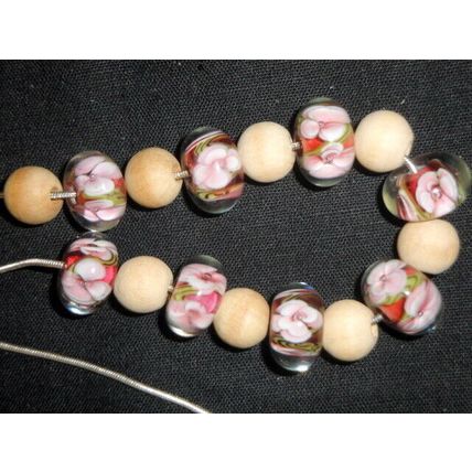 Stunning necklace & earring set pink white lampwork glass & natural wood bead