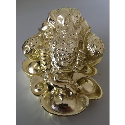 TOAD FIGURINE (CHINESE GOLDEN METAL)