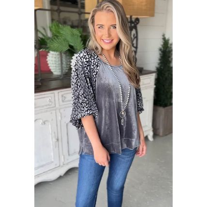 Medium Grey Leopard Splicing Lantern Sleeve Velvet Blouse