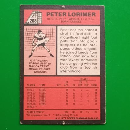 TOPPS FOOTBALL RED BACK 1977 #208 Leeds United Peter Lorimer