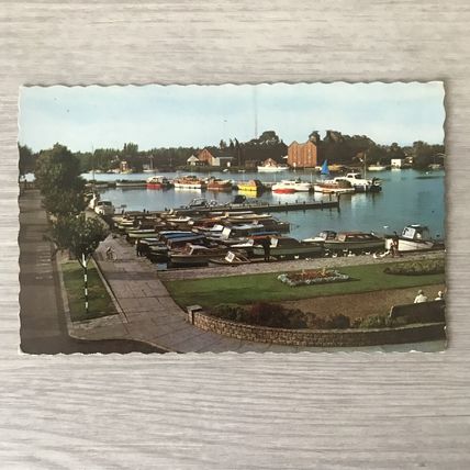 Yacht Boat Basins, Oulton Broad Suffolk Vintage Postcard GC Unused