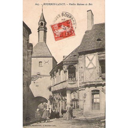 71 - Bourbon-Lancy - vieilles maisons en bois