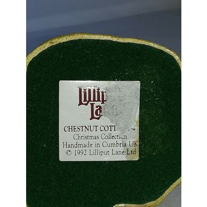 LILLIPUT LANE, CHRISTMAS, CHESTNUT COTTAGE, 1992 , Bibury, Very Rare, Perfect.