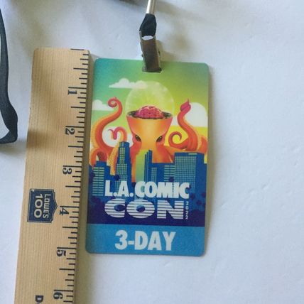 2022 Los Angeles Comic Con Used Badge & Lanyard