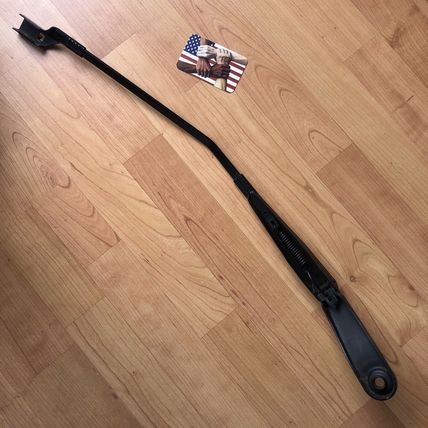 Volvo 30753508 Passenger Side Windshield Wiper Arm XC70 XC60 V70 V60 S60 S80