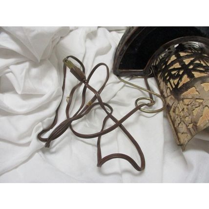 Vintage from the 1950s mid century modern tv planter/lamp sierra-columbia
