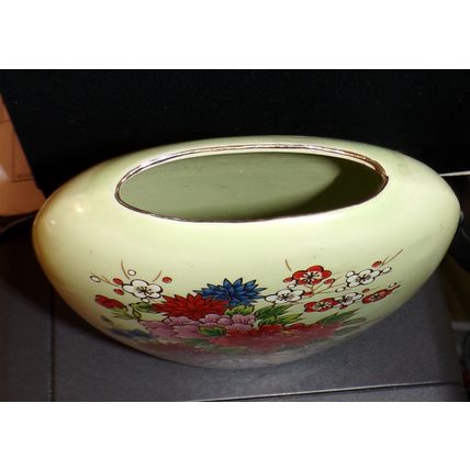 VINTAGE OVAL SHAPED JAPANESE LILAC COLOR FLOWER VASE