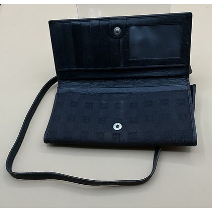 A Beautiful Vintage Rare Cotton/leather Black Bally Crossbody Wristlet Wallet