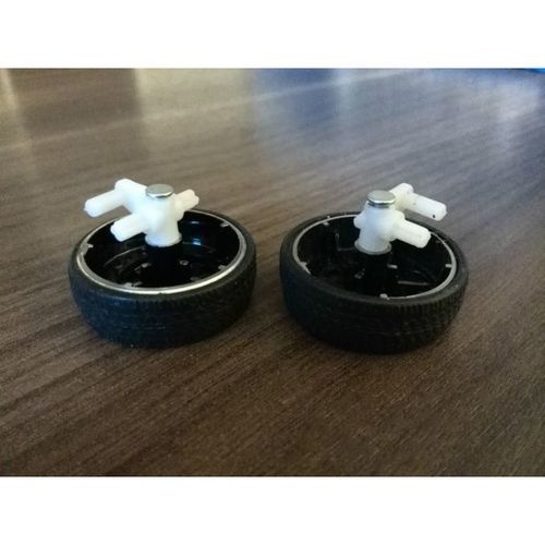 Ford Mustang GT spare front wheels pair - 1:20 scale