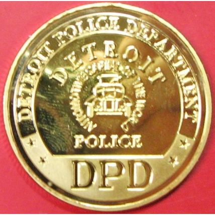 Detroit PD. Challenge Coin. 1.50" Gold Tone. 77b.