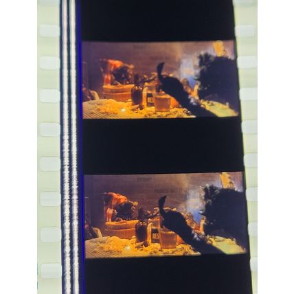 Gremlins. pk DJQ - A 012L. 1 strip of 5 film cells - 35mm