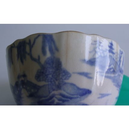 Miles Mason Broseley Willow Tea Bowl Greek Key Gilding c.1805.