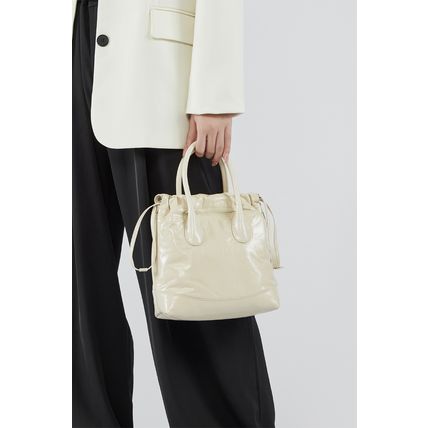 Song Cowhide Vintage Women Handbag White