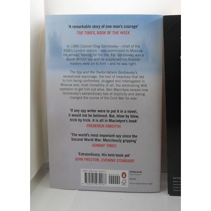 The Spy and the Traitor, by Ben Macintyre PB tpb Good
