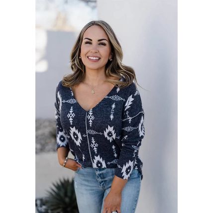 Gray Plus Size Aztec Print Exposed Seam Top