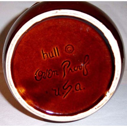 Hull "Brown Drip" Crock Pot - 6" diameter