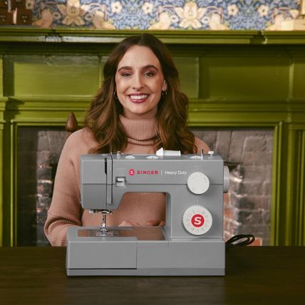SINGER Heavy Duty 4452 High Speed Sewing Machine with Accessory Kit | Strong Mot