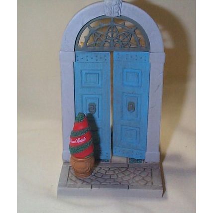 Hallmark Keepsake Ornament - - Italy - Doorways Around The World - 2010 - QX8443