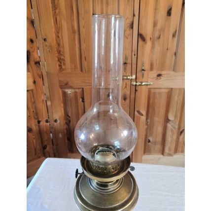 Antique/Vintage Brass & Glass Oil Lamp with Dual Wicks - Excellent Condition