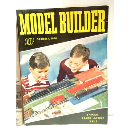 Lot of 2 Vintage Electric Trains 1952 & Model Builder Magazines 1940