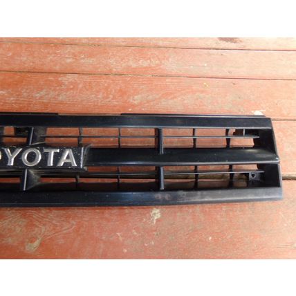 1984 85 86 87 Toyota Corolla Grill OEM 53111-12720