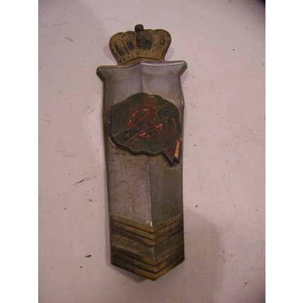 1940 CHRYSLER SEDAN FRONT ABOVE GRILL EMBLEM OEM