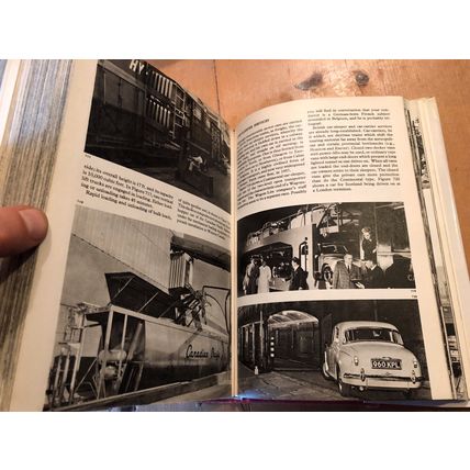 1978 HEAVY "PICTORIAL ENCYCLOPEDIA OF RAILWAYS" ILLUSTRATED HARDBACK BOOK (XX)