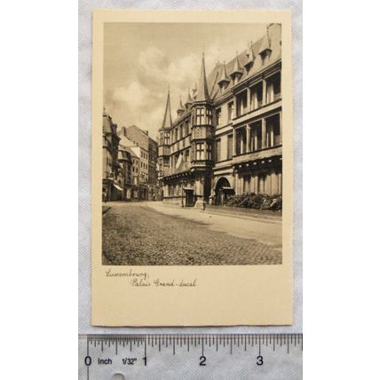 vintage postcard Luxembourg - Grand Ducal Palace
