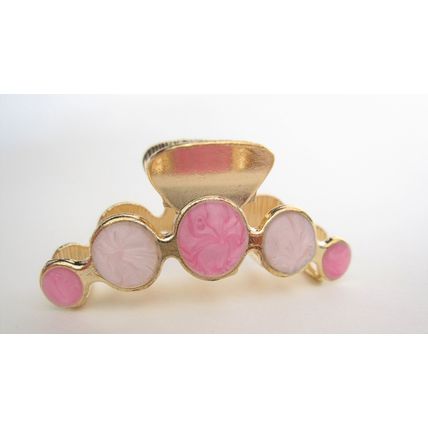 Small gold metal and pink marble hair claw clip