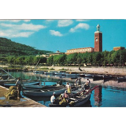 Gaeta Lungomare Caboto Italy Postcard posted 1982 VGC