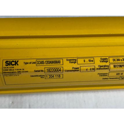 NEW SICK XC40S-1203A0A00AA0 SAFETY LIGHT CURTAIN 24vDC,1 204 118,SU