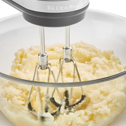 Kitchenaid 6 Speed Hand Mixer with Flex Edge Beaters - KHM6118