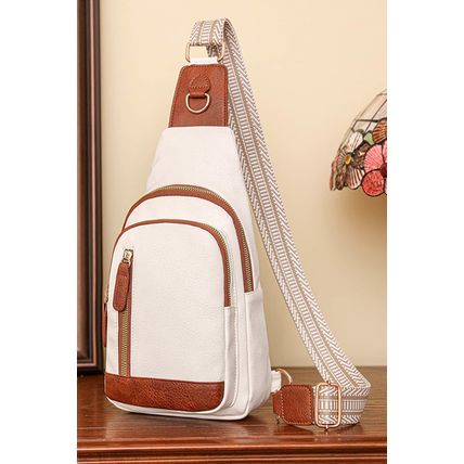 White Vintage PU Leather Zipped Crossbody Bag